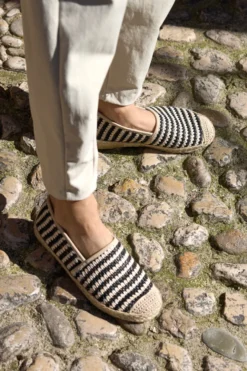 Beige und schwarz gestreifte Stoff Espadrilles Prima riga p687