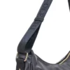 Borsa nera con charm e zip dorate Naj-Oleari 61329/BOBA13