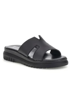 Ciabatte in pelle nero a fasce Pittarello 32811926