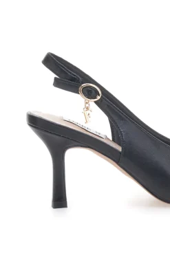 Décolleté Nere Con Cinturino e Tacco Ferre' F030