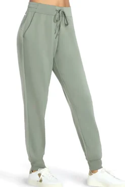 Pantaloni jogger verde salvia in tessuto skechweave elevate Skechers PT149