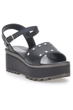 Sandali Neri Con Borchie sulla Tomaia in Pelle PITTARELLO LOVE 3553101