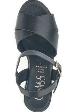 Sandali neri con plateau e cinturino Made in Italy Pittarello Class 57246