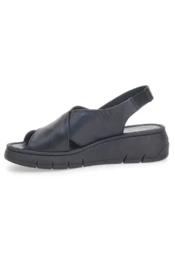 Sandali Neri con Tomaia in Pelle e Soletta Morbida PITTARELLO FOCUS 3315579