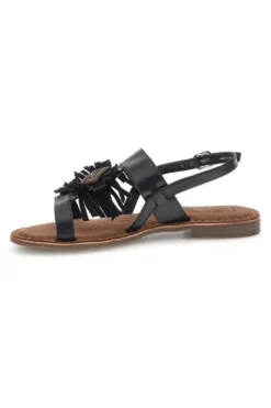 Sandali neri in vera pelle con frange Pittarello look IF10277