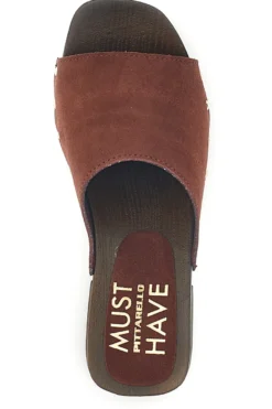 Sandalo bordeaux con tacco e borchie Pittarello Must Have 11934