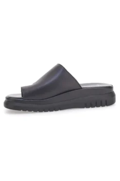 Schwarze Hausschuhe mit hoher Sohle und breitem Band Pittarello Love 32441926