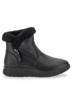Schwarze Stiefeletten mit Reißverschluss im Café kosten 4195