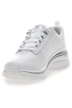 Sneakers bianche in pelle con Memory Foam Skechers Fashion Fit Effortless