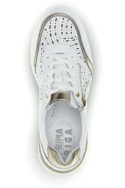 Sneakers bianche traforate in pelle con suoletta estraibile Prima riga 33314
