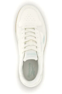 Sneakers bianco in pelle sintetica con dettagli verde acqua Reebok Match Prime V2