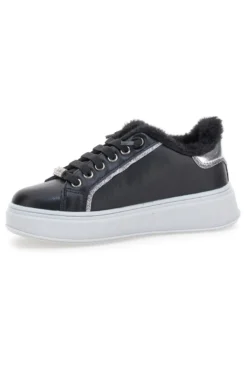 Sneakers nere con pelliccia e dettagli metallici Grazie Girl 153451