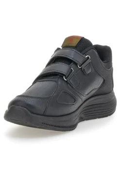 Sneakers nere con strappi e suola antiscivolo Canguro CA566