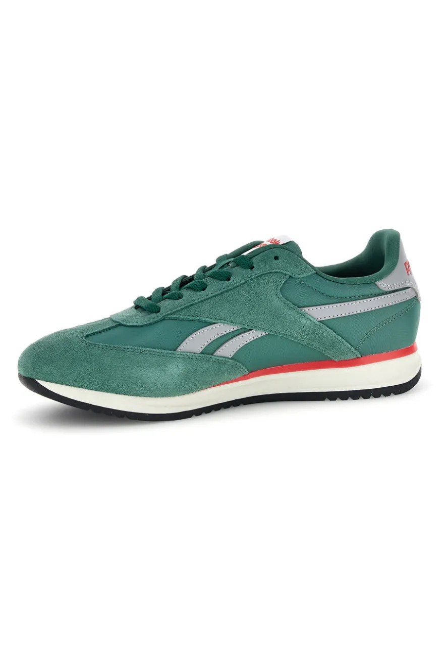 Sneakers verde con inserti in suede e Ortholite Reebok World 70