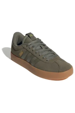 Sneakers verde oliva in suede con suola color gomma Adidas VL Court 3.0
