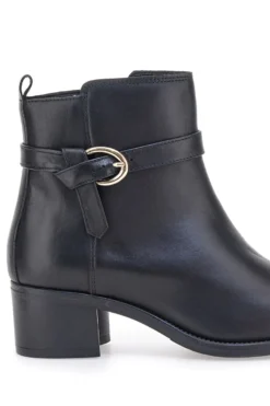 Stivaletti neri in pelle con tacco basso Pittarello Class 852160
