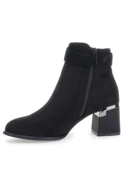 The First P618 – Schwarze Stiefeletten mit quadratischem Absatz