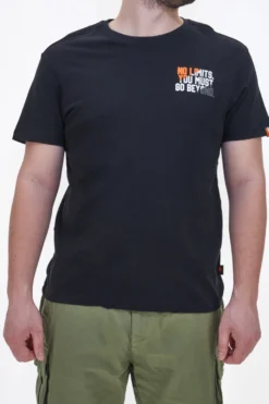 T-Shirt Nera Con Stampa sul Petto No Limits MATS002S25