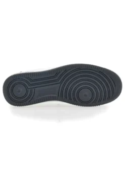 Weiße und schwarze Sneakers mit perforiertem Obermaterial Everlast 713